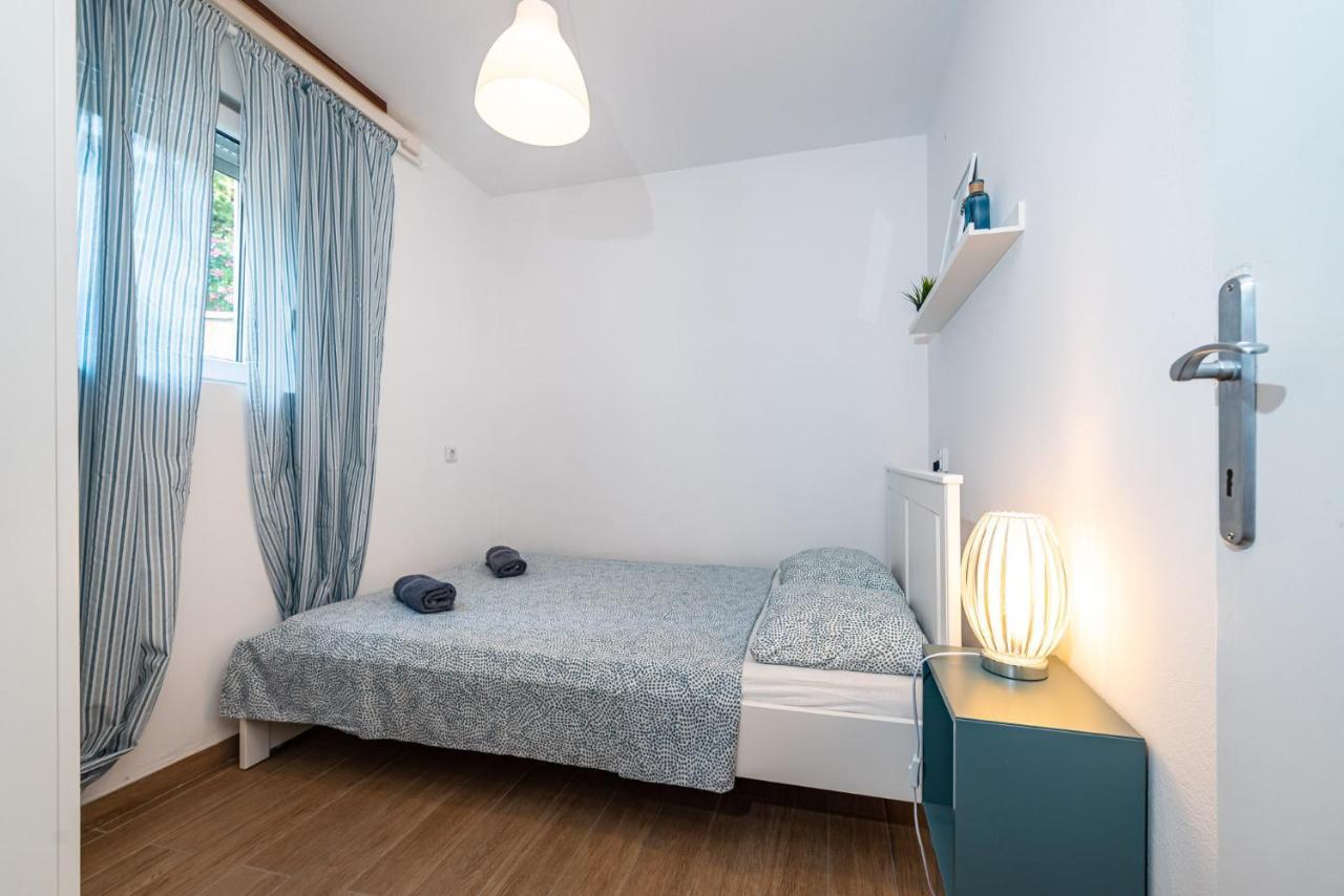 Sunset Apartment *